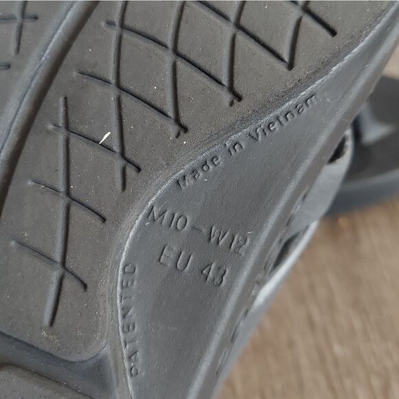 OOFOS OORIGINAL SPORT SANDAL - GRAPHITE - Women's 12 / Men's 10 - Picture 9 of 9